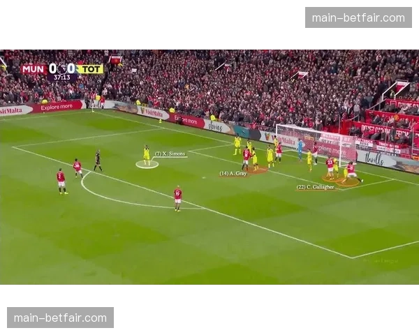 纪录片《定位球密码》上映，讲述现代足球中定位球战术的进化史